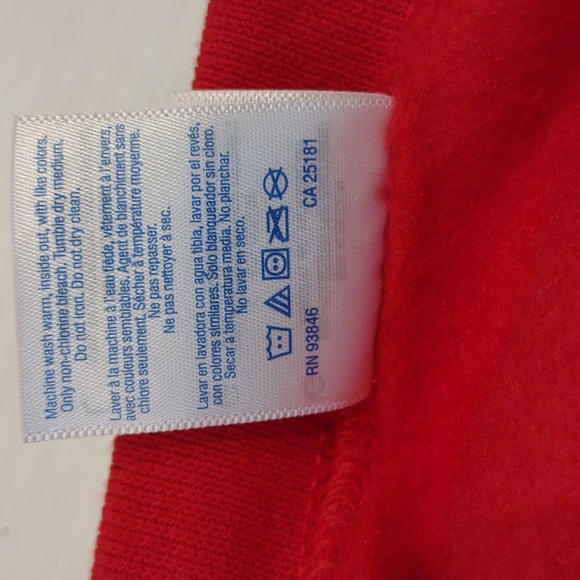 Gildan "I Believe" Red Graphic Long Sleeve Heavy Blend Oversized Sweatshirt - Picture 9 of 9